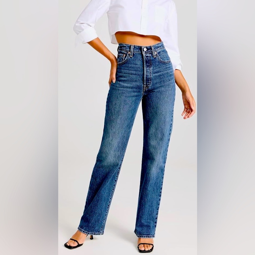 LEVIS RIBCAGE / Size 27 / 33 Length